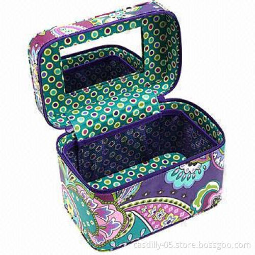 Cosmetic Case with Wipeable Matte-laminated Cotton